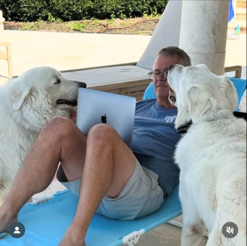 2024-08-22 11-28-37 000